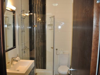 apartman-broj-5-kupatilo